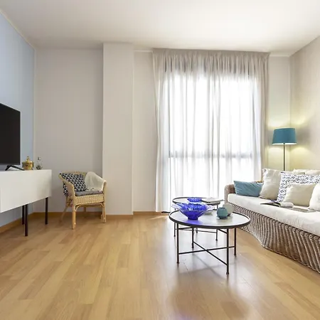 Apartment -malagasunapts-terrace,pool&park *